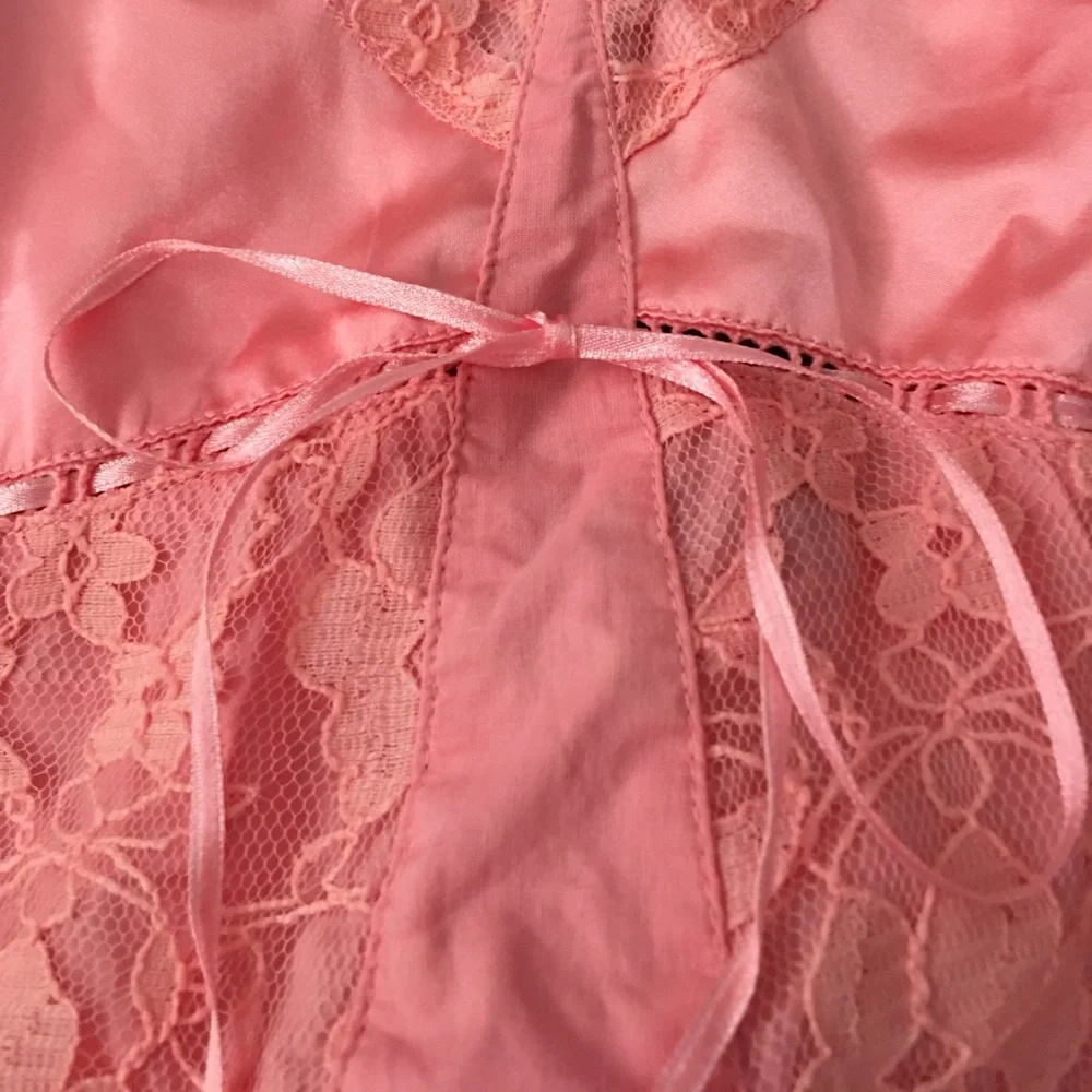 Pink tank top/cami - Picture 2 of 8